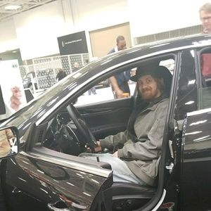 Meet your Posher, Tyler